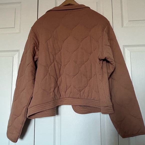 Z Supply Quilted Jacket in Saddle - Picture 4 of 7